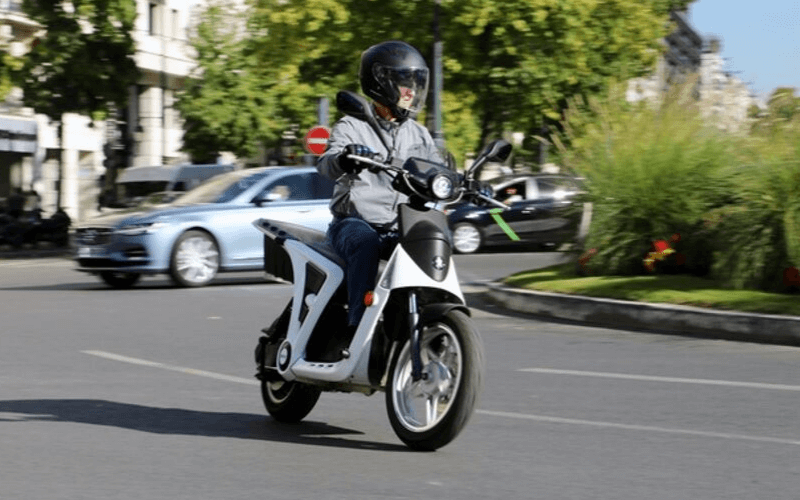 Le scooter électrique Peugeot 2.0