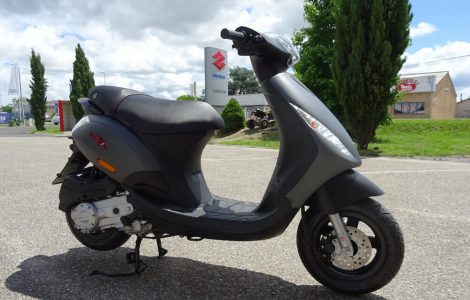 Le Piaggio Zip petit scooter 50